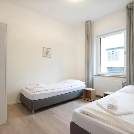 Tolstov - 4 - 30 Min Messe Dus Apartman *