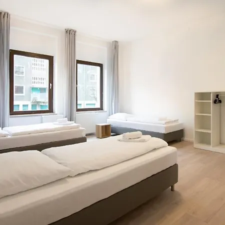 Tolstov - 4 - 30 Min Messe Dus Apartman *