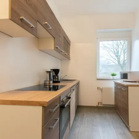 Tolstov - 4 - 30 Min Messe Dus Apartman Duisburg