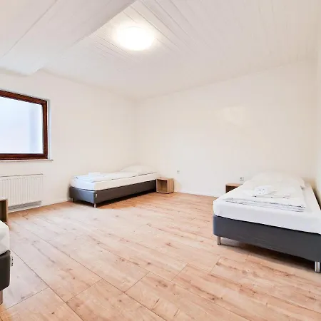 Tolstov - 4 - 30 Min Messe Dus * Duisburg