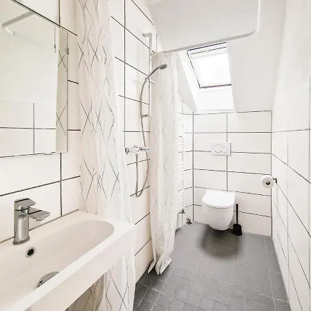 Apartman Tolstov - 4 - 30 Min Messe Dus Duisburg