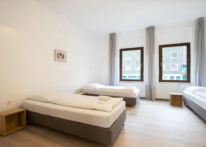 Tolstov - 4 - 30 Min Messe Dus 公寓 杜伊斯堡