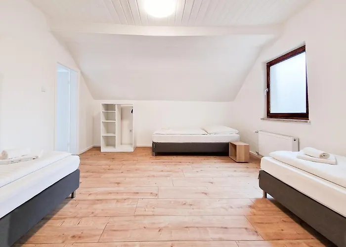 Tolstov - 4 - 30 Min Messe Dus 公寓